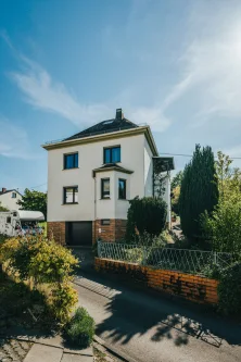 Außenansicht - Haus kaufen in Neuwied / Gladbach - Komfortables Einfamilienhaus in Neuwied - Gladbach!