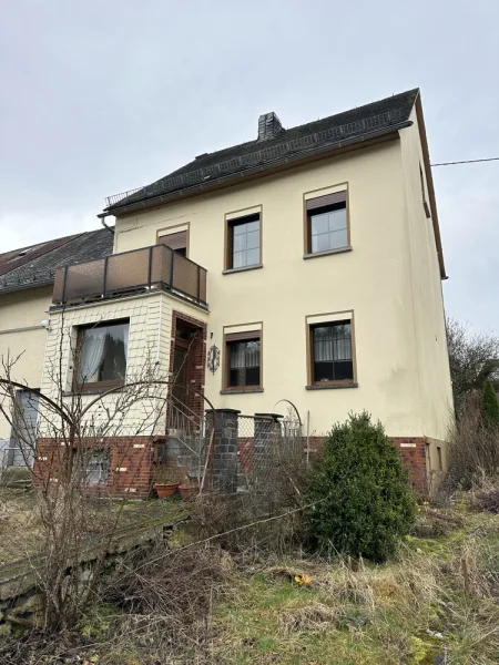 Lirstal - Haus kaufen in Lirstal - ehem. Bauernhaus mit Nebengebäuden in Randlage der Gemeinde Lirstal