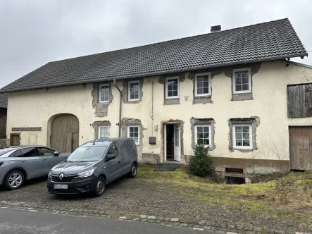 Deudesfeld - Haus kaufen in Deudesfeld - Mit ein paar Handgriffen im Außenbereich erhalten Sie hier Ihr kernsaniertes Einfamilienwohnhaus in ruhiger Lage