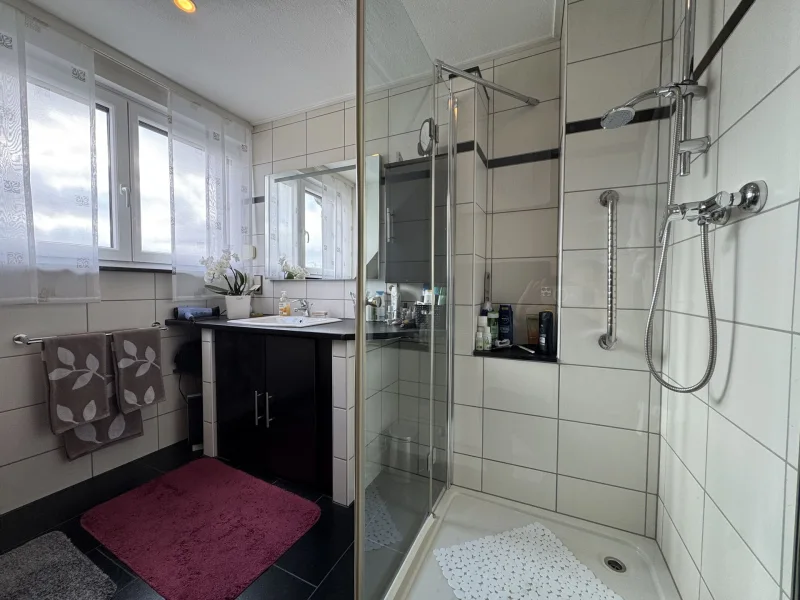 Badezimmer DG