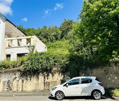 Ansicht Grundstück Straßenseite  - Grundstück kaufen in Vallendar - Baugrundstück in zentraler Lage von Vallendar!