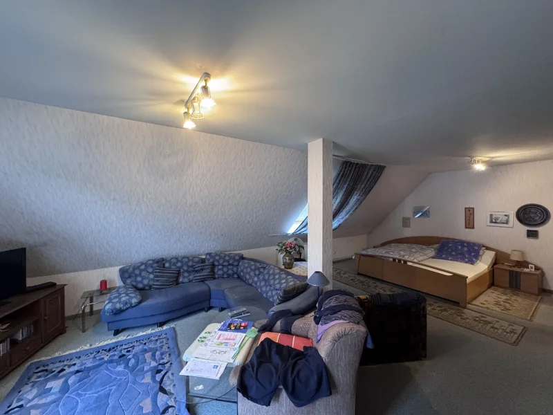 Schlafzimmer DG