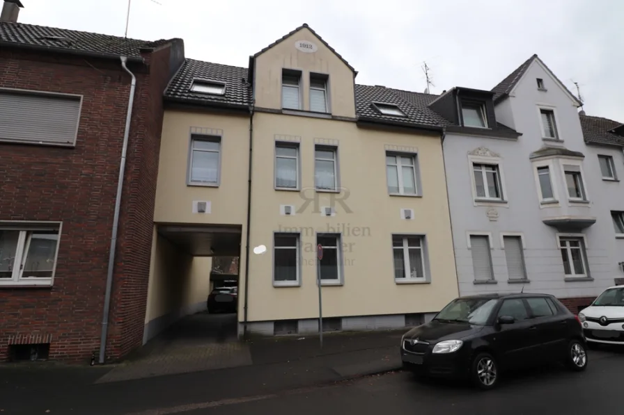 Ansicht  - Haus kaufen in Dinslaken / Averbruch - Saniertes 3-Familienhaus in Dinslaken-Averbruch!