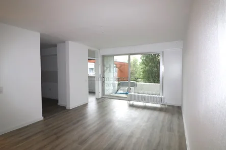 Wohnzimmer - Wohnung mieten in Dortmund / Oestrich - Helle, renovierte Single Raum Wohnung mit Balkon. (WE 138)