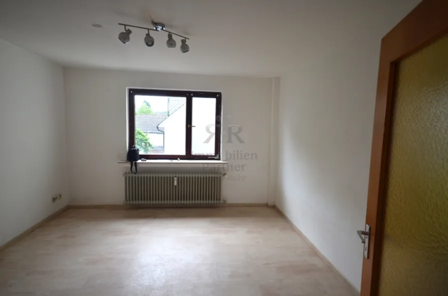 Wohnzimmer - Wohnung mieten in Oberhausen - Schöne und  gut geschnittene 2-Zimmer-Wohnung in Oberhausen!