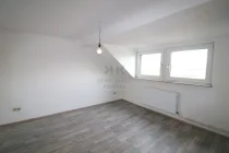 Wohnzimmer DG links