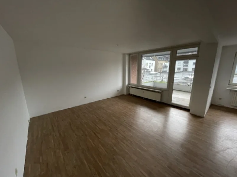 Wohnzimmer - Wohnung mieten in Dortmund / Hombruch - Geräumige 2-Zimmer-Wohnung in Dortmund-Hombruch zu vermieten