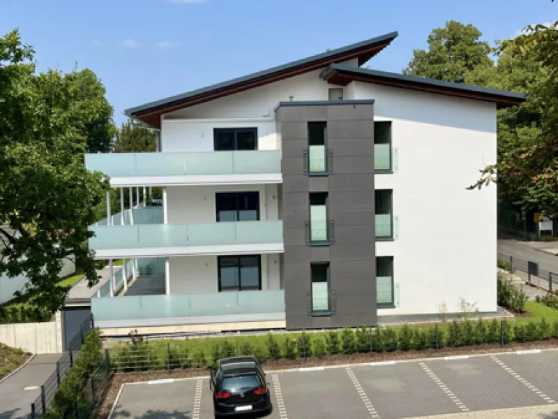 Außenansicht - Wohnung kaufen in Iserlohn - TOP: Exklusive Neubaueigentumswohnung, XL-Balkon, Aufzug & Tiefgarage; im Villenviertel von Iserlohn