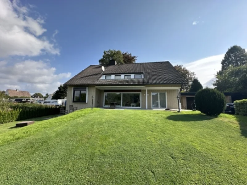 Außenansicht - Haus mieten in Dortmund / Aplerbeck - Freistehendes Einfamilienhaus in Sackgassenlage in der Aplerbecker-Mark