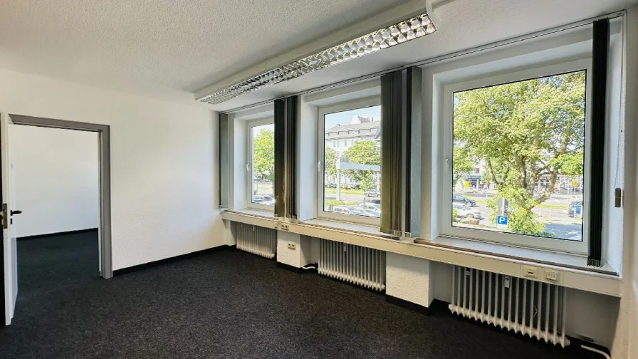 Büro-/Praxisfläche