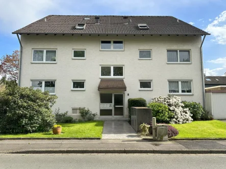 Haus Vorderansicht - Wohnung mieten in Dortmund - Sölderholz - Wohnung im 1.OG mit Südwest-Loggia und Garage in guter, ruhiger Lage im Grünen Do-Sölderholz!