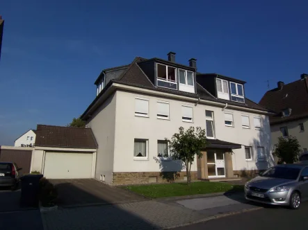 Hausansicht - Wohnung mieten in Dortmund - Hombruch - Maisonette-Wohnung mit Einbauküche und Garage in Do-Hombruch!