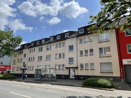 Vorderansicht - Wohnung mieten in Essen - SCHÖN GESCHNITTENE 2-ZIMMER-WOHNUNG MIT BALKON IN ESSEN-BOCHOLD