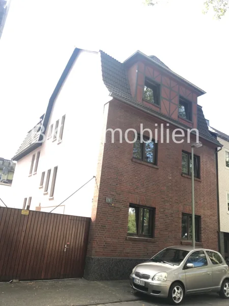 Hausansicht - Wohnung mieten in Duisburg / Alt-Hamborn - **2- Zimmer- Wohnung nähe Hamborner Altmarkt zu vermieten..**