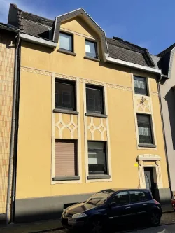 Straßenansicht - Haus kaufen in Duisburg - 3-Familienhaus in 47198 Duisburg-Alt-Homberg