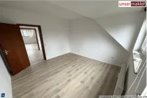 Schlafzimmer Blick ins Eßzimmer