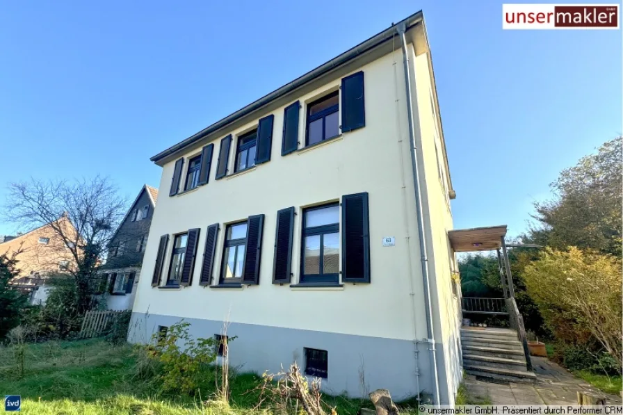 Hausansicht Vorne - Haus kaufen in Duisburg - Freist.EFH mit dem Charme der vergangenen Jahre incl. Bauland