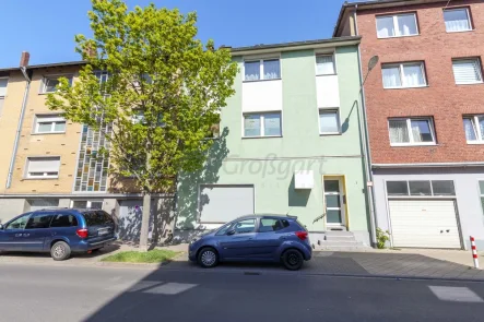 Ansicht Scharnhorststr. 2 - Haus kaufen in Düren - Grundsolides und saniertes Wohn- und Geschäftshaus in zentrumsnaher Lage von Düren.