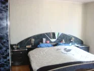 1675156755-12-Schlafzimmer.jpg