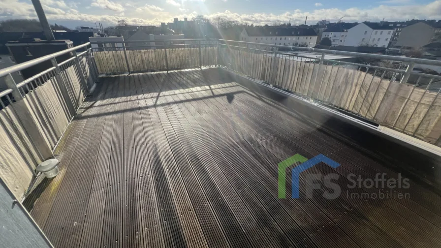 Dachterrasse (4) - Kopie - Wohnung kaufen in Düren - Maisonettewohnung mit Dachterrasse! +  2 Wohnungen