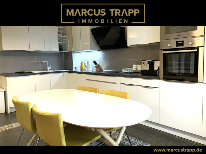 ‎Startbild_Logo_Marcus Trapp Immobilien_schwarz - Wohnung kaufen in Düsseldorf - TOP sanierte 3 Zimmer-Wohnung in Düsseltal - einziehen und fertig !