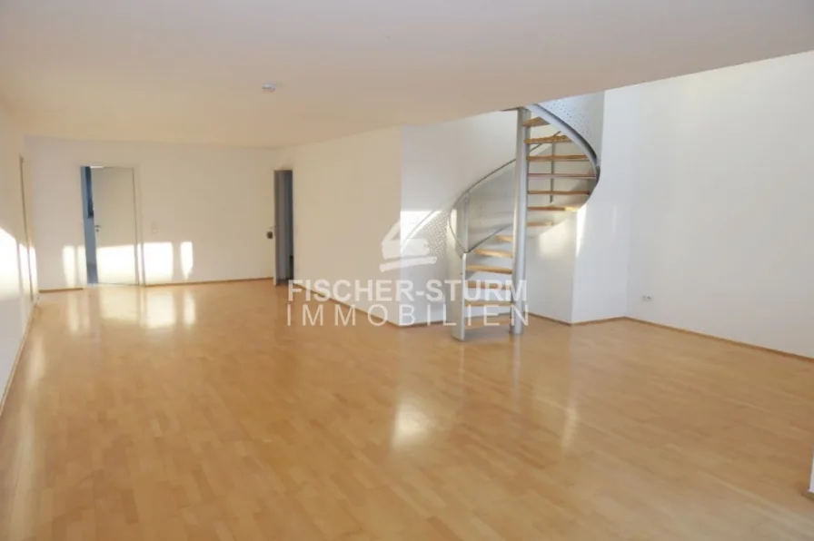 Wohn-Esszimmer 2. Blick - Wohnung mieten in Düsseldorf - Düsseldorf-Golzheim! Großzügiges 3,5-Zimmer-Maisonette-Penthouse mit TG!