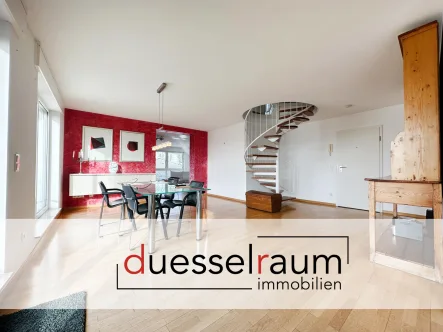 Titelbild - Wohnung kaufen in Düsseldorf - Unterbach: 168 m² möglich – Traumhafte Maisonette-Wohnung mit Dachterrassen und Panoramablick!