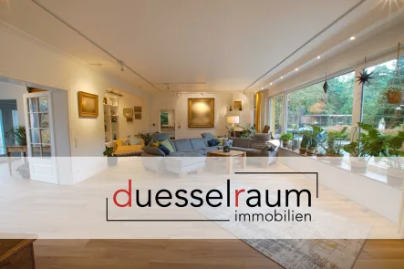 Titelbild - Haus kaufen in Solingen / Ohligs - Ruhig gelegene und moderne Traumvilla mit Schwimmteich und Einliegerwohnung in Solingen!
