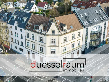 Titelbild - Haus kaufen in Düsseldorf - Lörick: attraktives Wohn- & Geschäftshaus mit Gewerbeflächen in der Hofbebauung + unbebautes Bauland