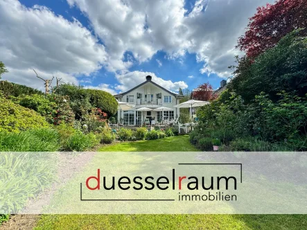 Titelbild - Haus kaufen in Mülheim an der Ruhr / Speldorf - Mülheim Speldorf: Willkommen Zuhause, wo Qualität und Komfort auf höchstem Niveau vereint sind.