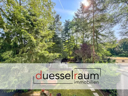 Titelbild - Wohnung kaufen in Düsseldorf / Düsseltal - Düsseltal: Grüne und ruhige Aussicht mitten in der Stadt - das ist eine Seltenheit!