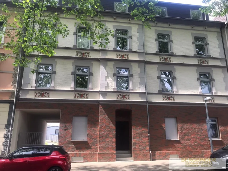 Frontansicht - Haus kaufen in Gelsenkirchen - Top gepflegtes Mehrfamilienhaus in Gelsenkirchen-Rotthausen