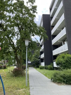 Ansicht - Wohnung kaufen in Köln - Vermietete Kapitalanlage Köln-Merheim.  3-Raum-WE auf Erbpachtgrundstück ....