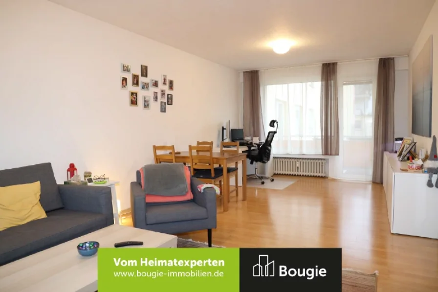 Wohnzimmer - Wohnung kaufen in Mönchengladbach - Hochwertige Eigentumswohnung mit Balkon und großzügigem Keller in zentraler Lage