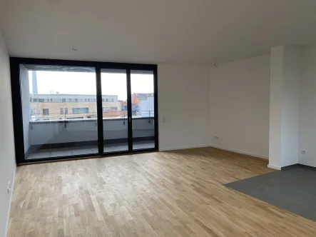 Titelbild - Wohnung mieten in Gütersloh - Großzügige 2 Zimmer Mietwohnung mit Loggia in der Gütersloher Innenstadt