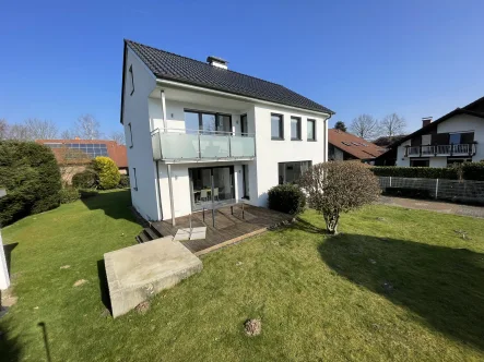 Titelbild - Haus kaufen in Gütersloh - Zukunftssicher – Kernsaniert – Effizient – Einfamilienhaus in GT-Isselhorst