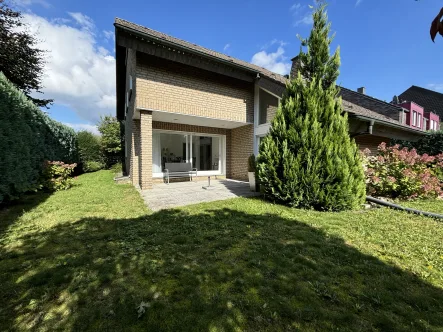 Titelbild - Haus kaufen in Gütersloh - Gepflegtes 1-Familienhaus in Gütersloh-Avenwedde