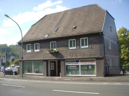 Ebenerdiges Ladenlokal - Büro/Praxis mieten in Hagen - Hier werden Sie gesehen! Ebenerdiges Ladenlokal an der B7 vor dem Zentrum von Hagen Hohenlimburg!