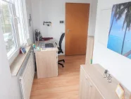 Wohnungsdiele mit Platz für ein Homeoffice