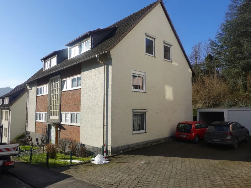 Gepflegtes Mehrfamilienhaus - Wohnung kaufen in Hagen - Wohnglück in Hagen- Hohenlimburg! Modernisierte Eigentumswohnung mit Tageslichtbad und Garage