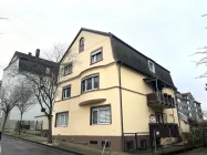 Gepflegtes Dreifamilienhaus in einer Nebenstraße