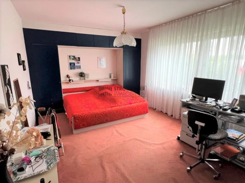 Schlafzimmer EG