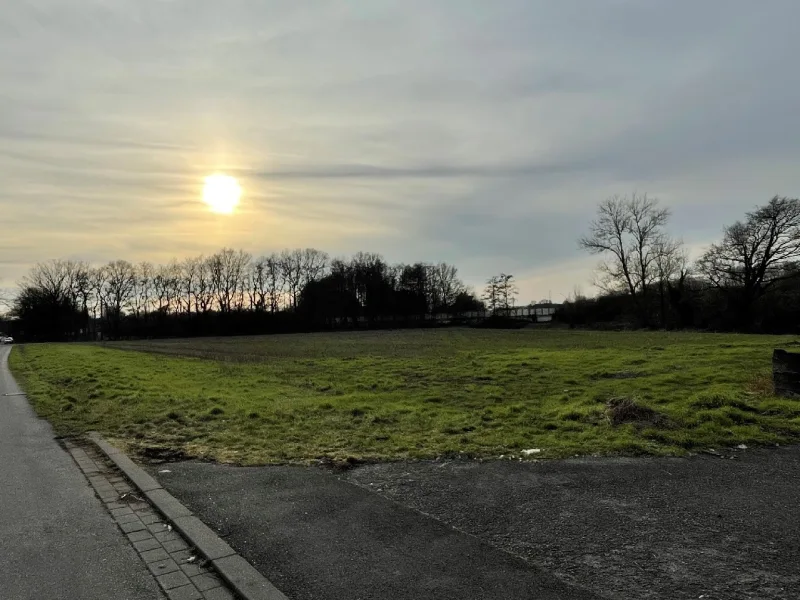 Umgebung - Grundstück kaufen in Hamm - Großzügiges Baugrundstück mit 20 m Straßenfront - Sackgassenlage!  