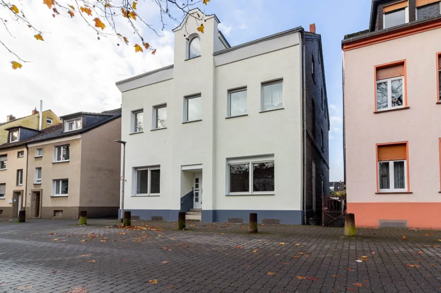 Frisch renoviert! Willkommen in Ihrem neuen Zuhause! - Haus kaufen in Hamm - Großzügiges 3-Familienhaus mit Geschichte im Herzen von Hamm!