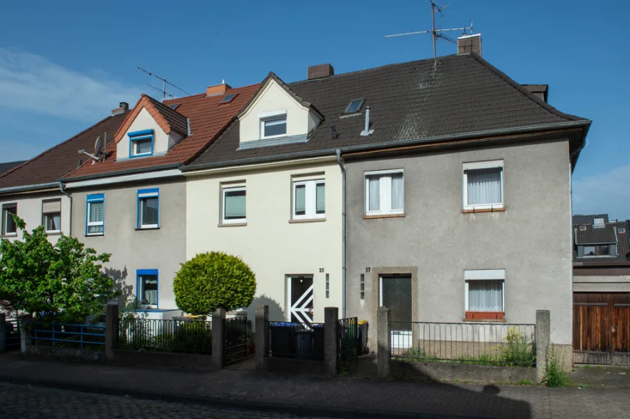 Straßenansicht