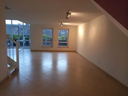 Wohnen - Wohnung mieten in Hilden - Großzügige, exklusiv ausgestattete  Maisonette-Penthouse-Stadtwohnung  über den Dächern von Hilden!