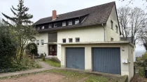 Mehrfamilienhaus Bild 1