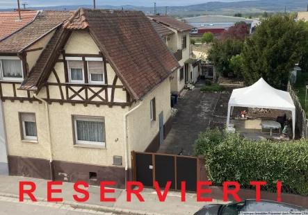 Reserviert - Haus kaufen in Gau-Algesheim - EINFAMILIENHAUS MIT VIEL PLATZ IN GAU-ALGESHEIM!