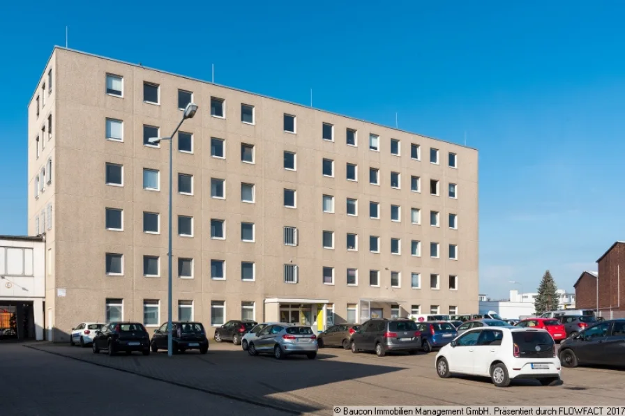 BI Bürogebäude mit Parkplatz - Büro/Praxis mieten in Neuss - Büroeinheit mit 29m² in Neuss Hafen - 1A Lage