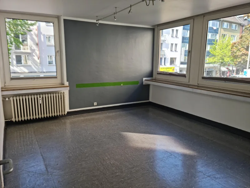  - Büro/Praxis mieten in Köln - Helle Büroetage/Praxis in Köln-Kalk (Kapelle)